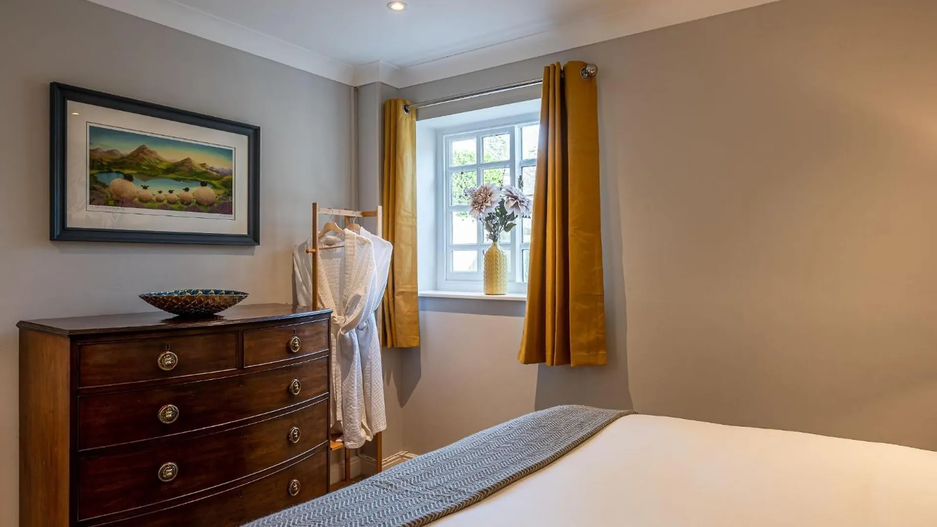 The Old Potting Shed Villa Richmond  Holiday home